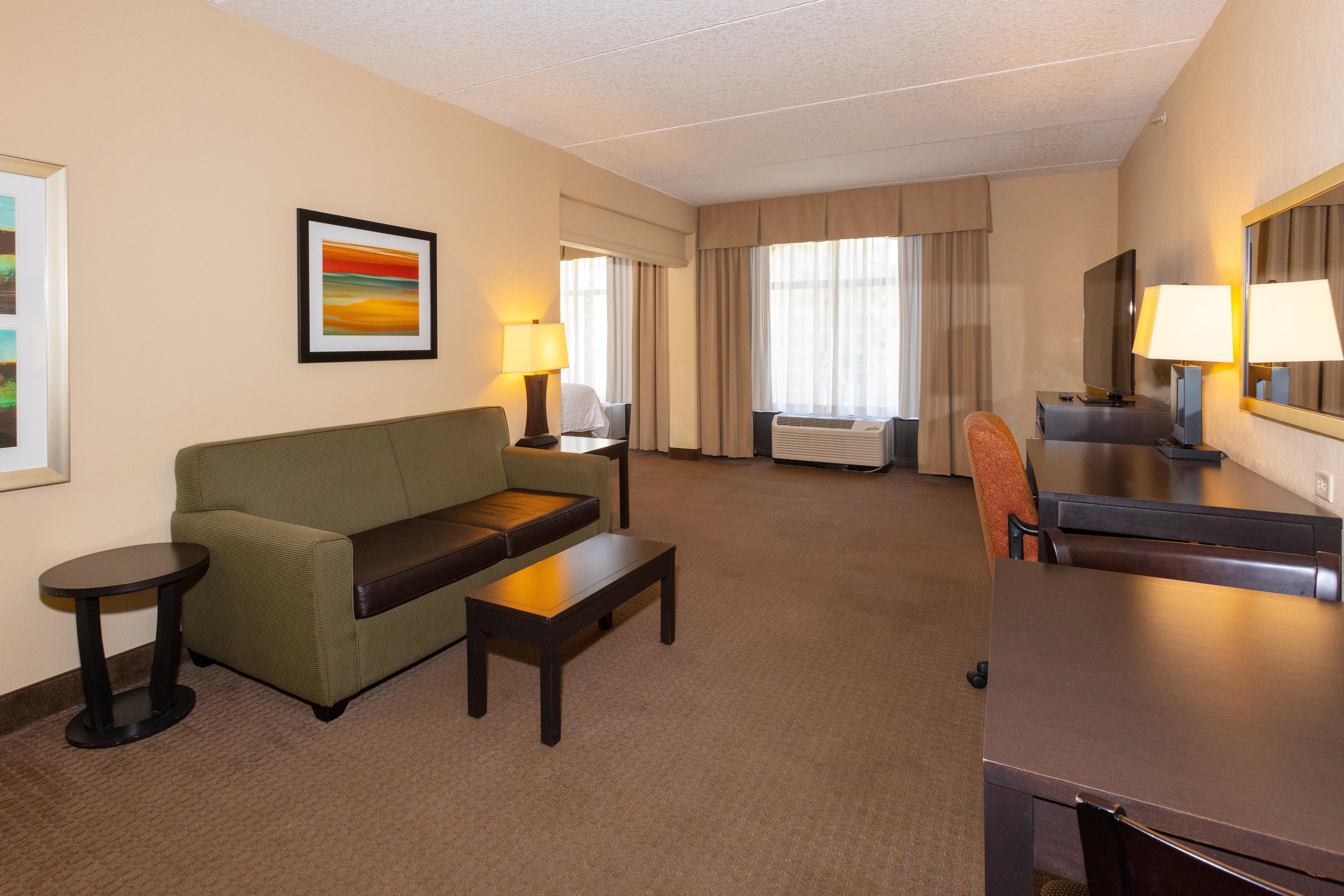 Hotel Holiday Express & Airport By Ihg