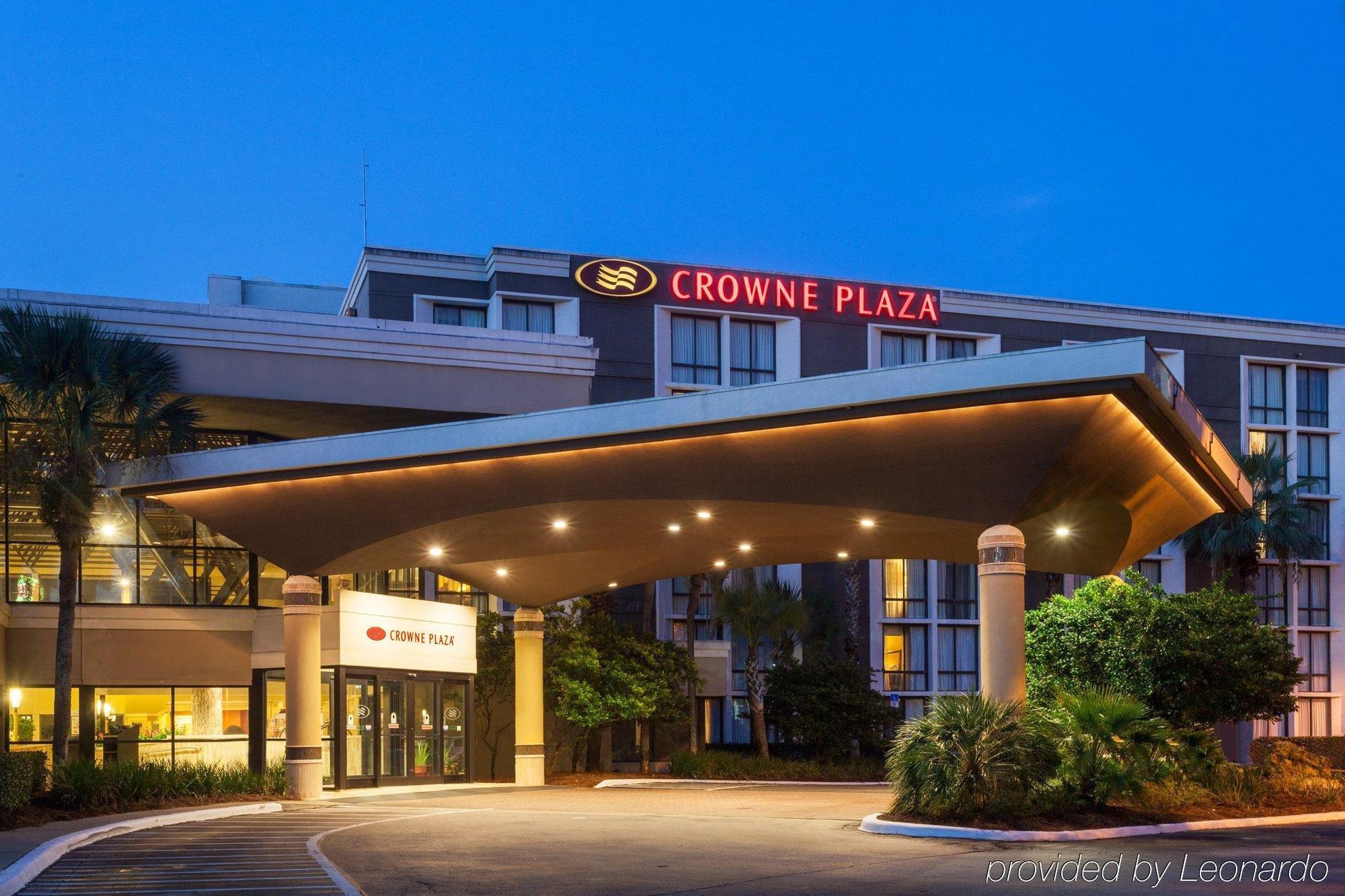 Hotel Holiday Express & Airport By Ihg 3*